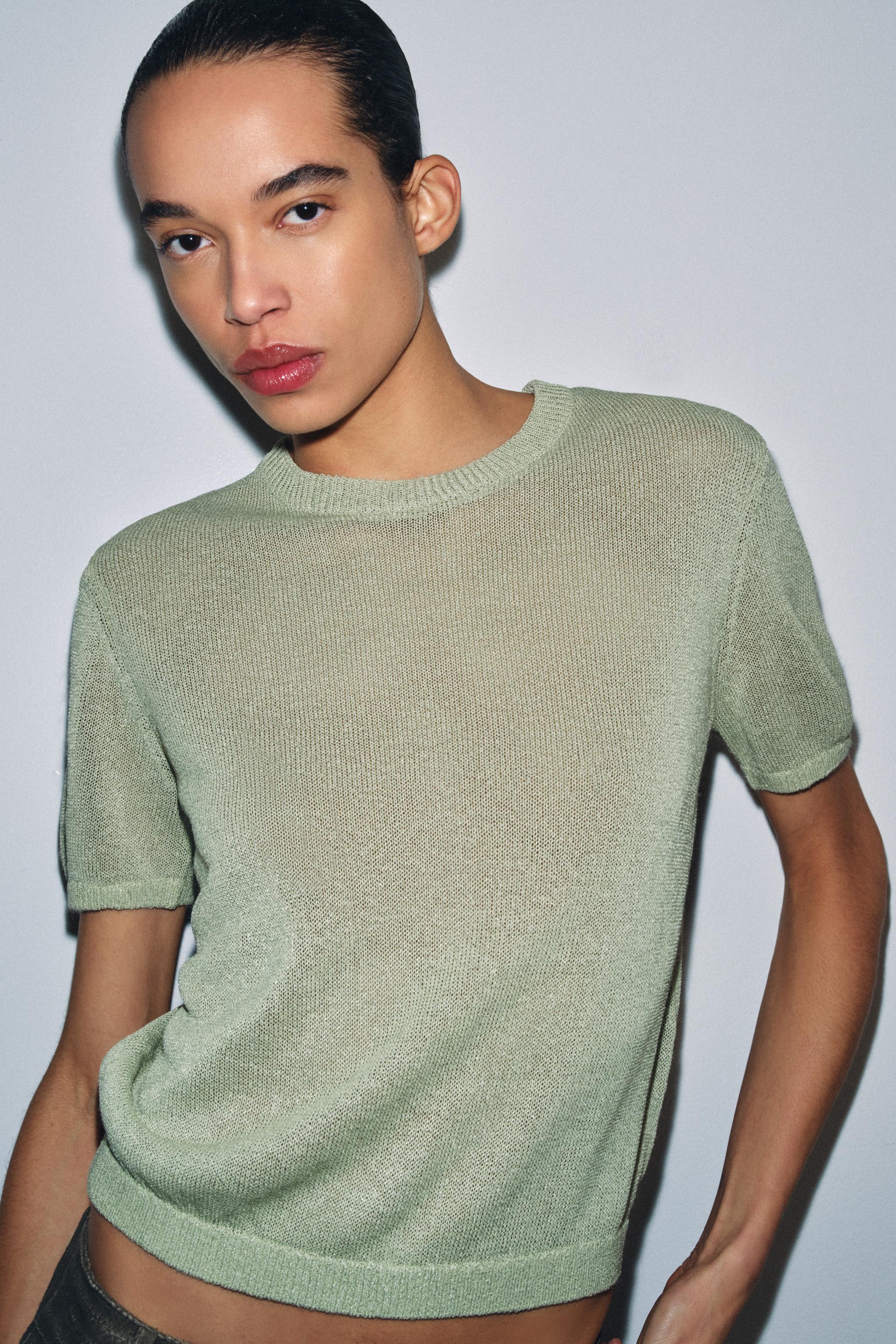 SHORT SLEEVE KNIT TOP